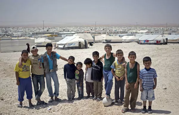 Flüchtlingslager Zaatari in Mafraq, Jordanien, an der Grenze zu Syrien: Laut UNICEF haben eine halbe Million Flüchtlingskinder keinen Zugang zur Schulbildung. (Foto: picture alliance / AP Photo)