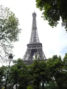 Schon oft fotografiert und nun auch von mir: der Eiffelturm