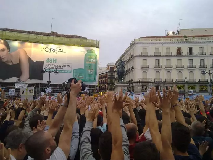 Demonstration der 15M auf der Puerta del Sol im Herzen Madrids, 2011 (Foto Carlos)